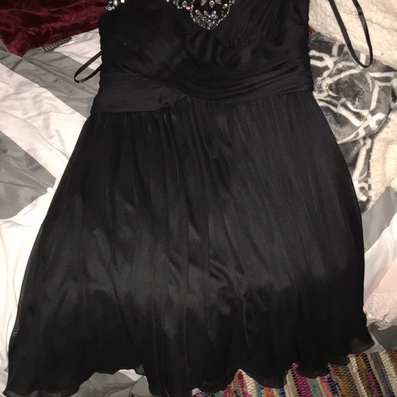 Homecoming/Formal dress! - Picture 2 of 4